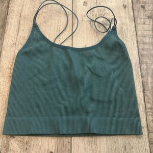 Aritzia Sunday Best Women's Crop Stretch Seamless Ribbed Tank Top Green …